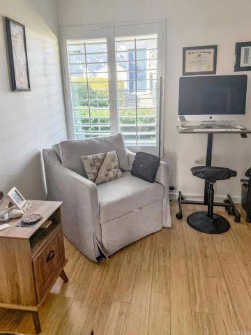 7975 Playmor Ter, San Diego, CA 92122