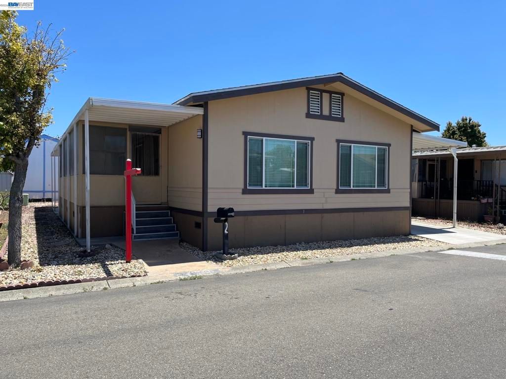 Image 1 of property listing at 28830 Granada Dr., Hayward, CA 94544