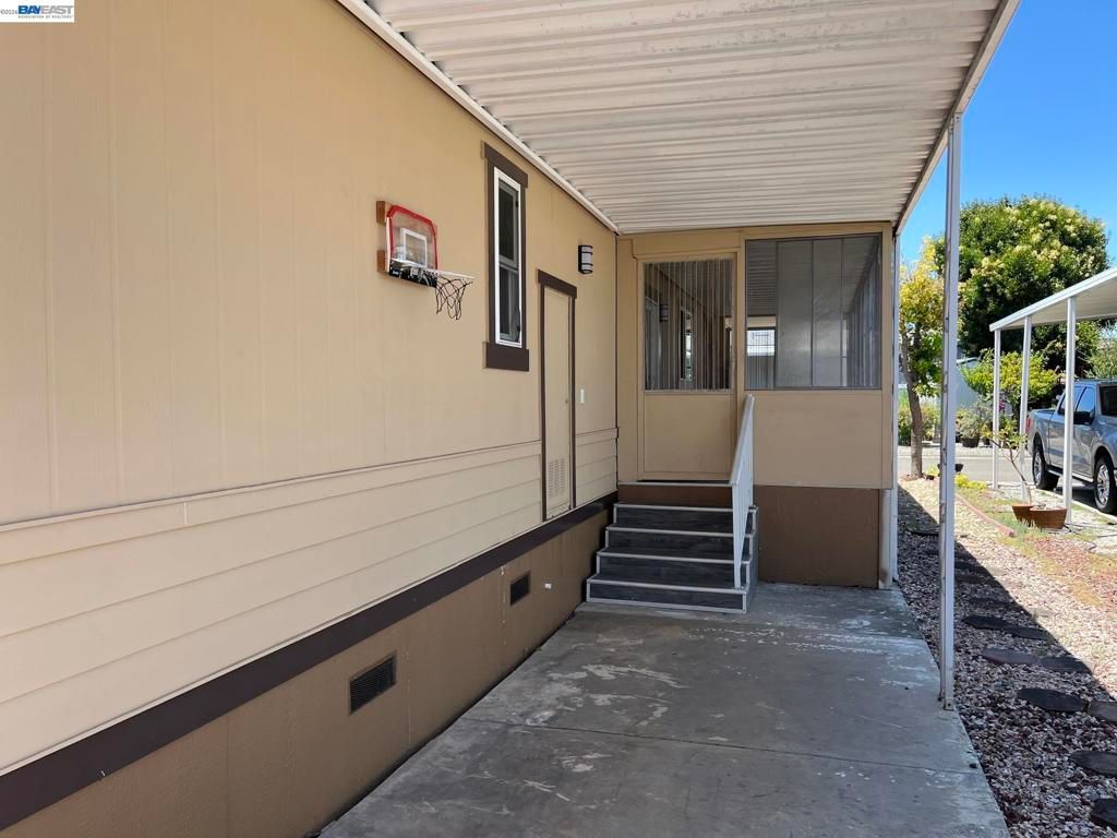 Image 36 of property listing at 28830 Granada Dr., Hayward, CA 94544