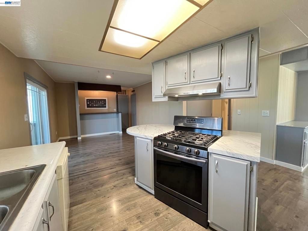 Image 8 of property listing at 28830 Granada Dr., Hayward, CA 94544