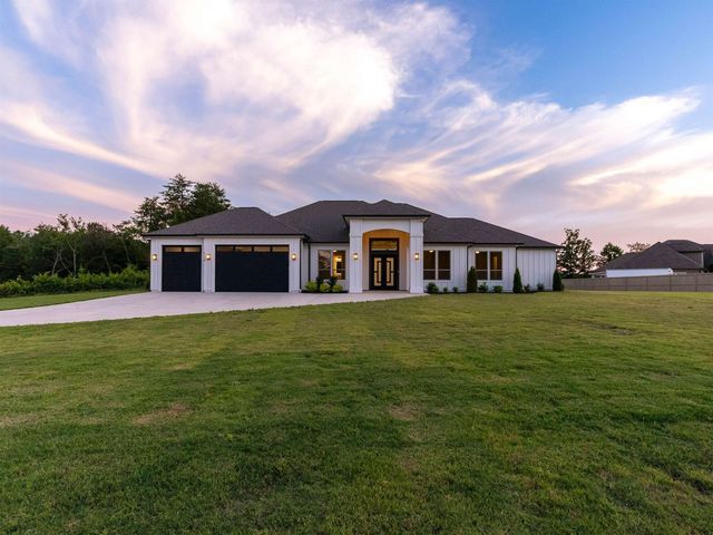 1730 Riveroak Road, Inman, SC 29349