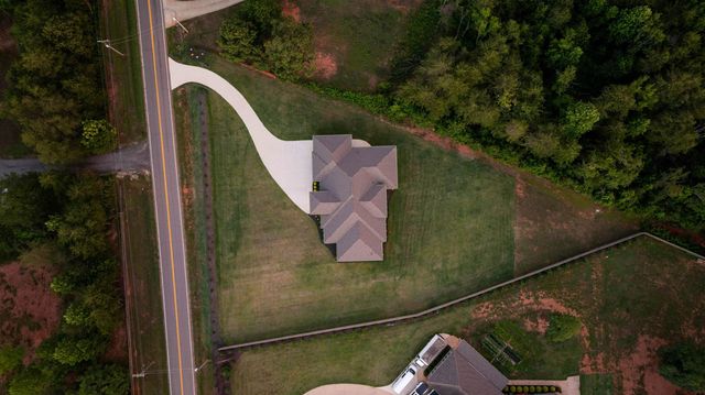 1730 Riveroak Road, Inman, SC 29349