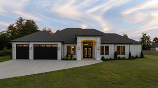 1730 Riveroak Road, Inman, SC 29349
