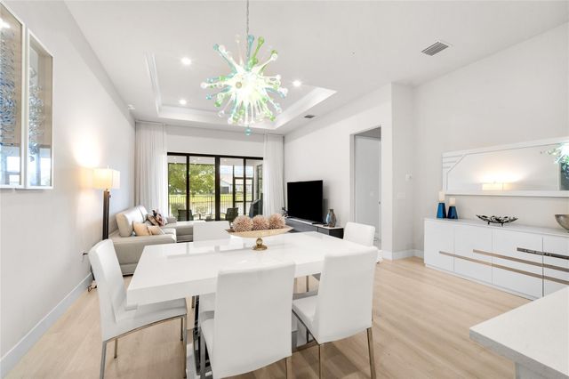 7636 N Blue Spring Drive 7636, Parkland, FL 33067