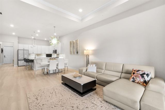 7636 N Blue Spring Drive 7636, Parkland, FL 33067