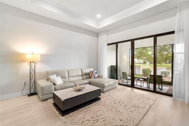 7636 N Blue Spring Drive 7636, Parkland, FL 33067