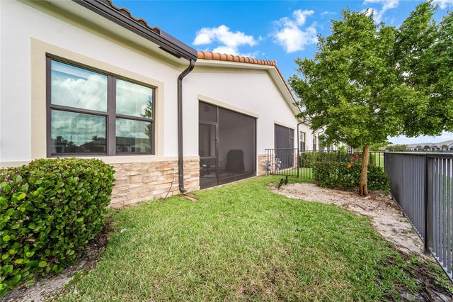 7636 N Blue Spring Drive 7636, Parkland, FL 33067