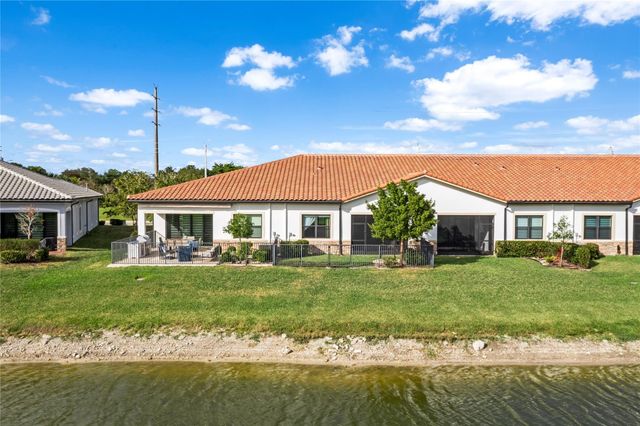 7636 N Blue Spring Drive 7636, Parkland, FL 33067