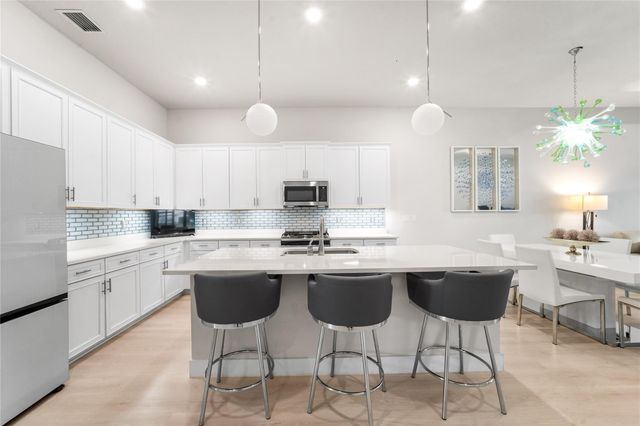 7636 N Blue Spring Drive 7636, Parkland, FL 33067