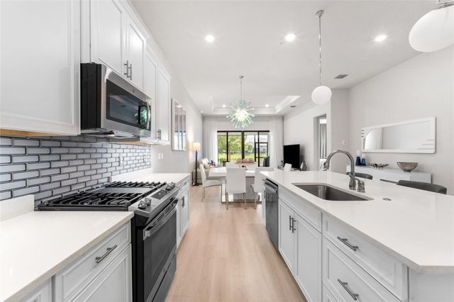 7636 N Blue Spring Drive 7636, Parkland, FL 33067