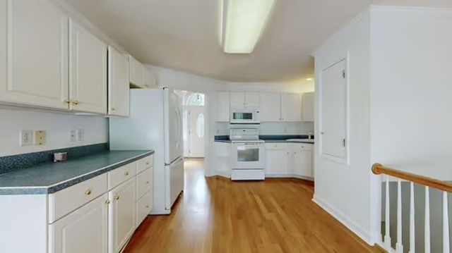 1519 Kensington Dr, Murfreesboro, TN 37130
