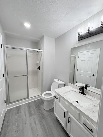 7450 Ridge Edge Court, B, Florence, KY 41042