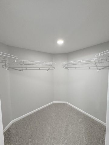 7450 Ridge Edge Court, B, Florence, KY 41042