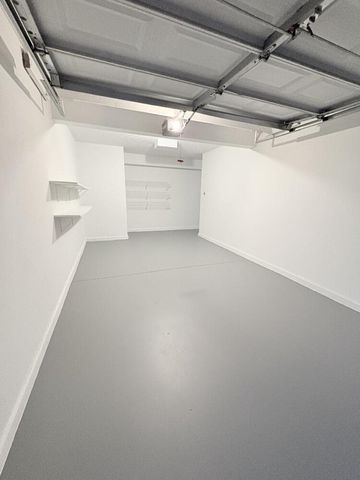 7450 Ridge Edge Court, B, Florence, KY 41042