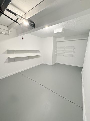 7450 Ridge Edge Court, B, Florence, KY 41042