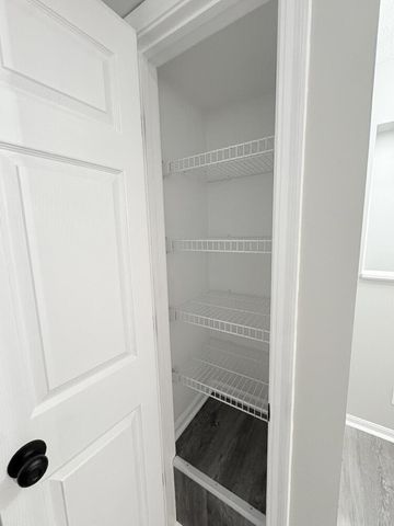 7450 Ridge Edge Court, B, Florence, KY 41042