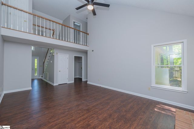 10 Fox Ridge Way, Taylors, SC 29687