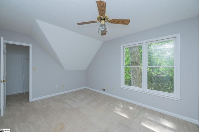 10 Fox Ridge Way, Taylors, SC 29687