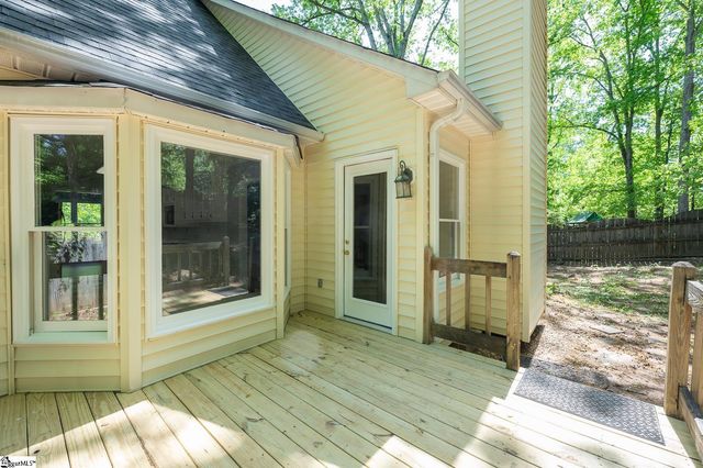 10 Fox Ridge Way, Taylors, SC 29687