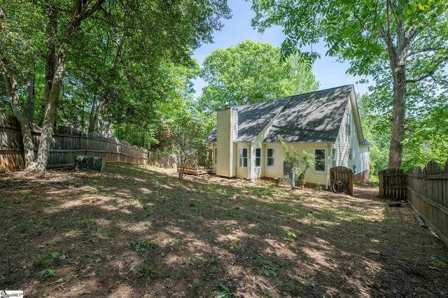 10 Fox Ridge Way, Taylors, SC 29687