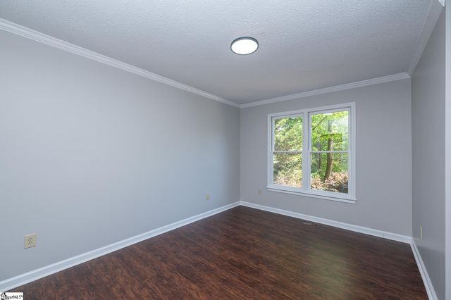 10 Fox Ridge Way, Taylors, SC 29687