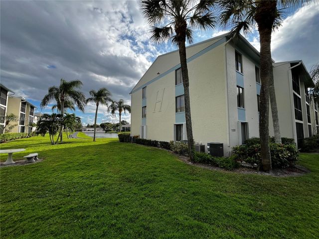 1108 Green Pine Blvd A1, West Palm Beach, FL 33409