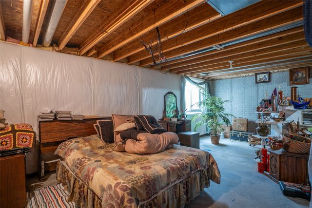 1745 Waters Edge Drive, Pleasant Hill, IA 50327