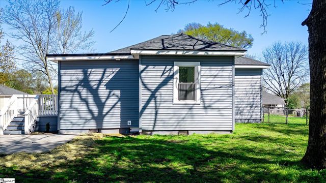20 4th Avenue, Greenville, SC 29611