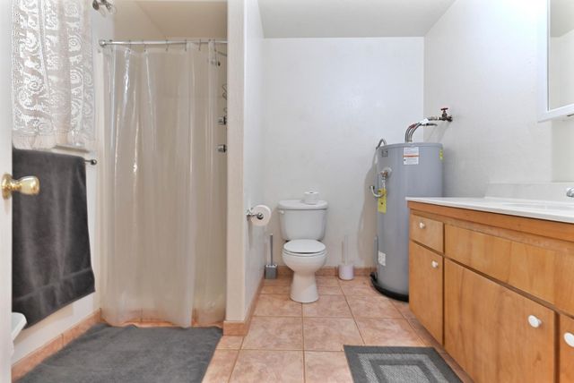 6808 Baldwin St, Valley Springs, CA 95252