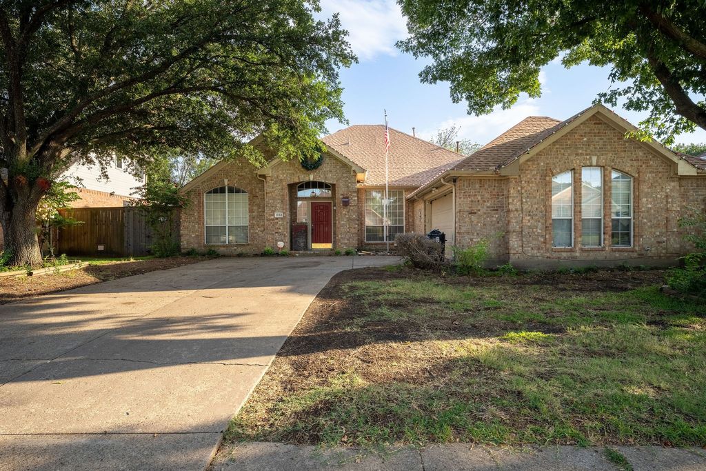 1723 Vicksburg Drive, Mesquite, TX 75181