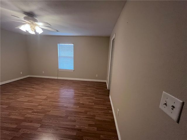 2060 Ravenwood B, Siloam Springs, AR 72761