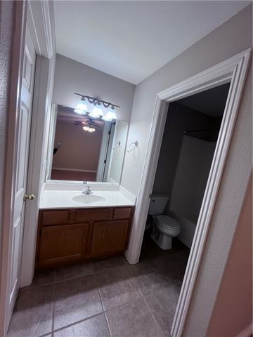 2060 Ravenwood B, Siloam Springs, AR 72761