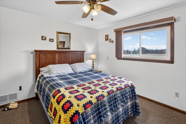 2442 N Mackinaw Road, Pinconning, MI 48650