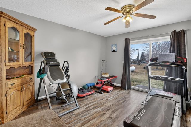 2442 N Mackinaw Road, Pinconning, MI 48650