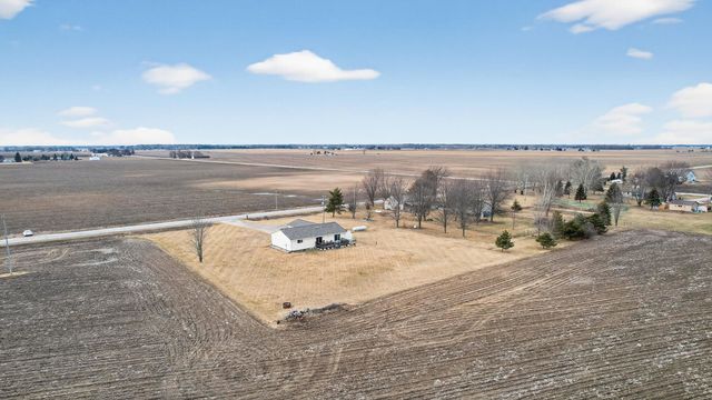 2442 N Mackinaw Road, Pinconning, MI 48650