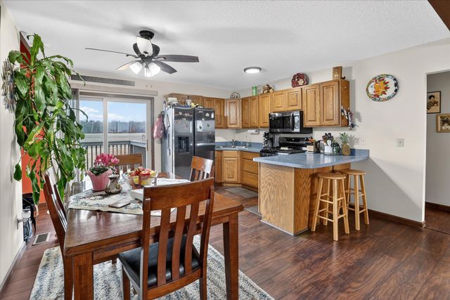 2442 N Mackinaw Road, Pinconning, MI 48650