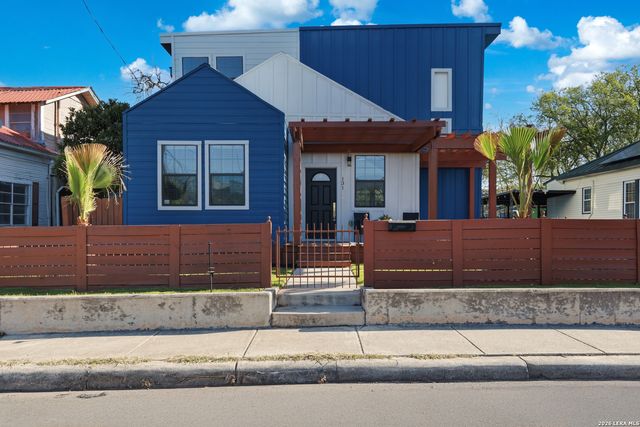 131 Rehmann, San Antonio, TX 78204