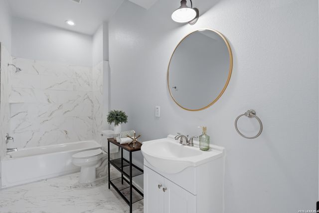 131 Rehmann, San Antonio, TX 78204