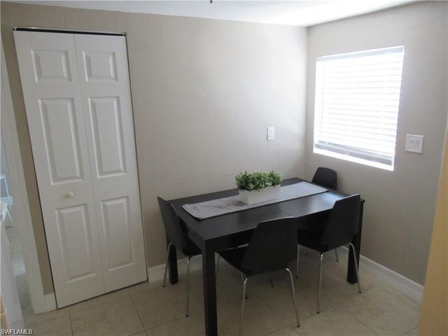 778 107th AVE N # B, Naples, FL 34108