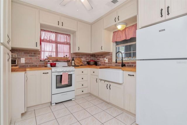 5834 MONTANA AVENUE, New Port Richey, FL 34652