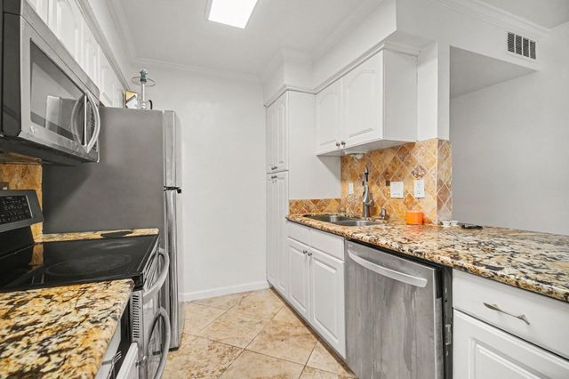 5801 Lumberdale Road 78, Houston, TX 77092