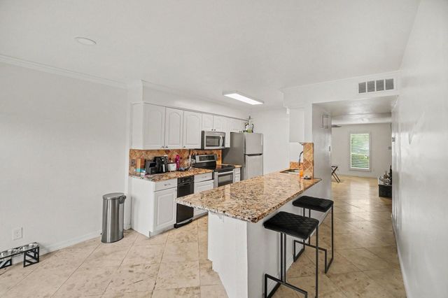 5801 Lumberdale Road 78, Houston, TX 77092