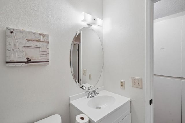 9021 Posada Way, Sacramento, CA 95826