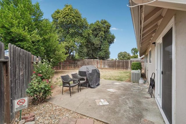 9021 Posada Way, Sacramento, CA 95826