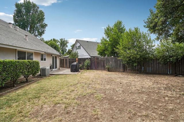 9021 Posada Way, Sacramento, CA 95826