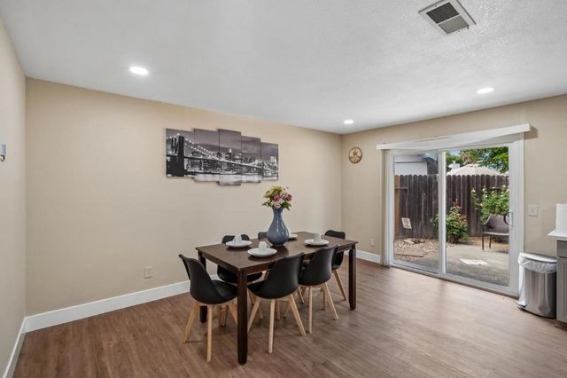 9021 Posada Way, Sacramento, CA 95826