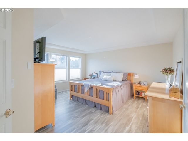 925 Scepter Ct, Salem, OR 97301