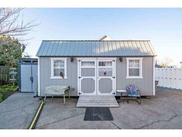 925 Scepter Ct, Salem, OR 97301