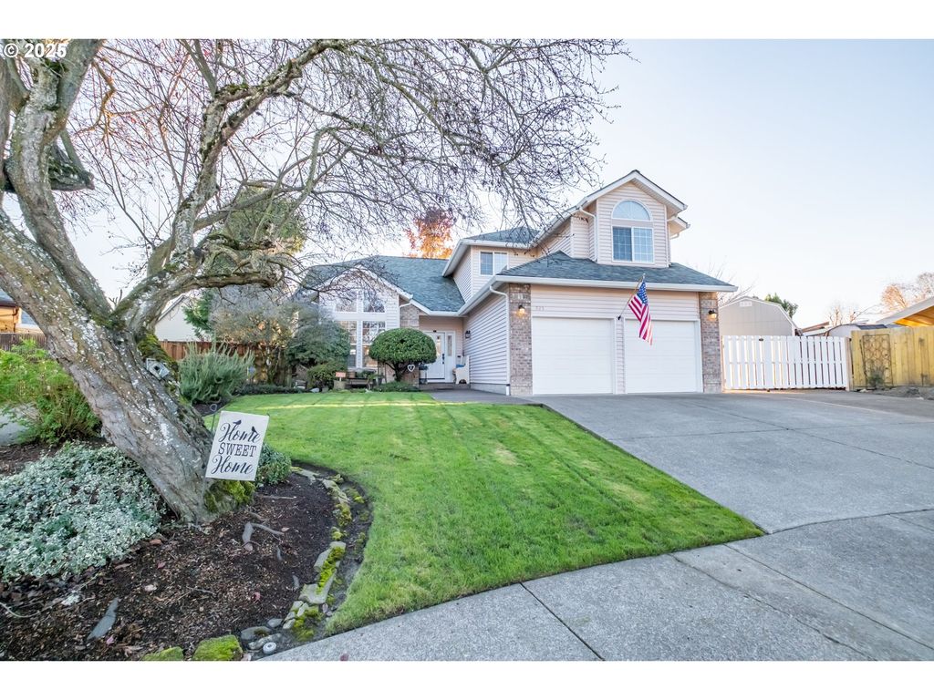 925 Scepter Ct, Salem, OR 97301