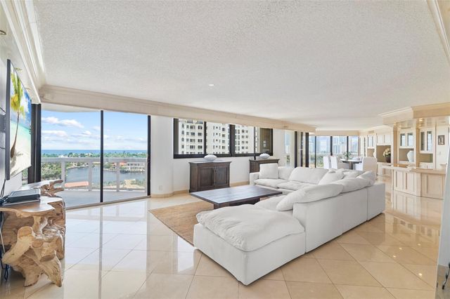 20185 E Country Club Drive 901, Aventura, FL 33180